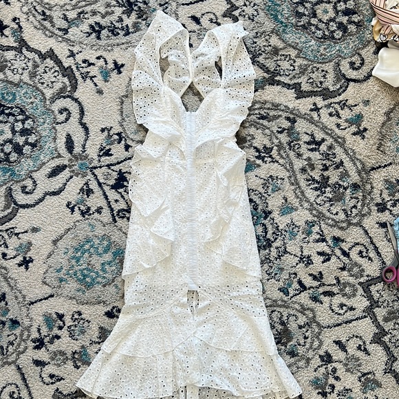 Boohoo White Ruffle Detail Midi Dress - Picture 2 of 7
